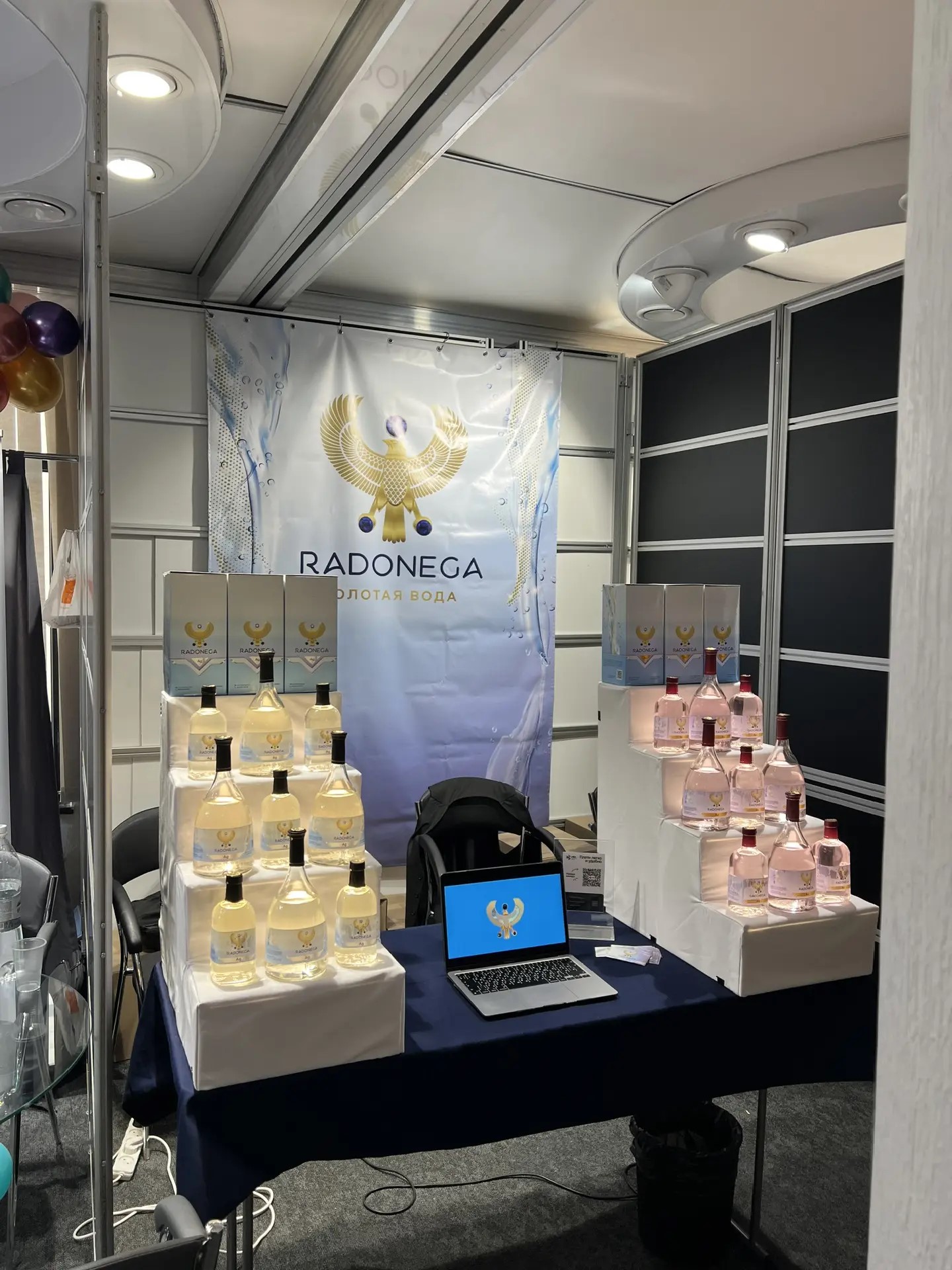 Золотая вода на выставке BAD-EXPO в Москве